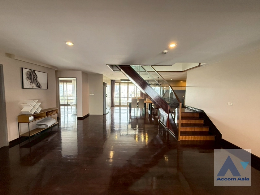 9  4 br Condominium for rent and sale in Phaholyothin ,Bangkok BTS Ari at Adamas Phaholyothin AA43348