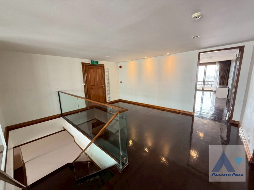 10  4 br Condominium for rent and sale in Phaholyothin ,Bangkok BTS Ari at Adamas Phaholyothin AA43348