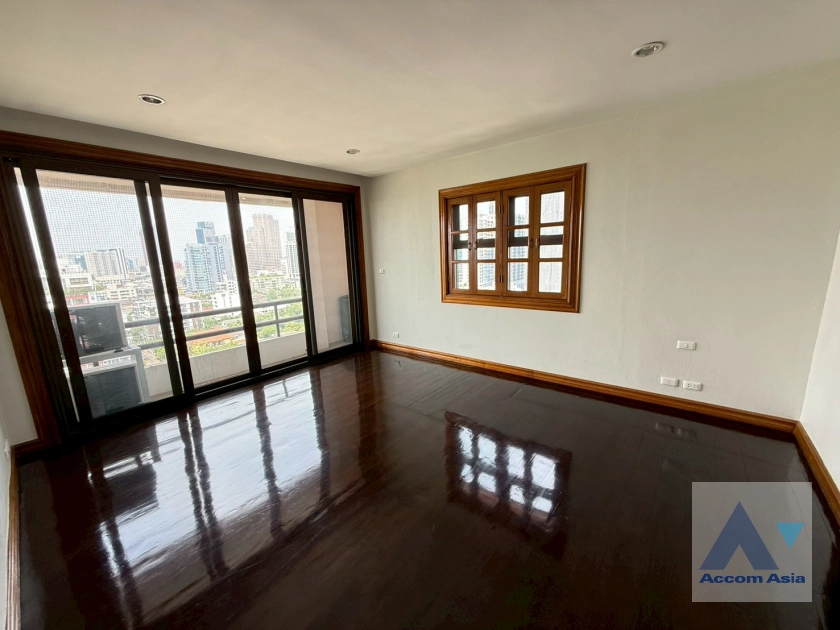 22  4 br Condominium for rent and sale in Phaholyothin ,Bangkok BTS Ari at Adamas Phaholyothin AA43348