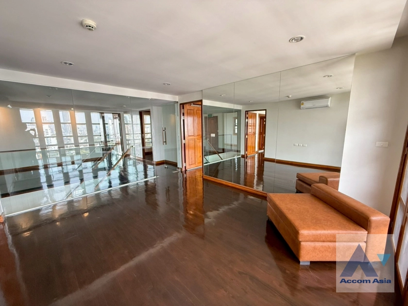 13  4 br Condominium for rent and sale in Phaholyothin ,Bangkok BTS Ari at Adamas Phaholyothin AA43348