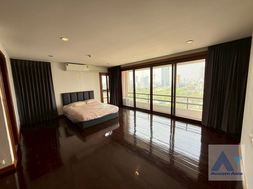 18  4 br Condominium for rent and sale in Phaholyothin ,Bangkok BTS Ari at Adamas Phaholyothin AA43348