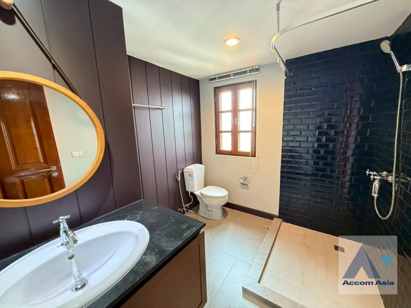 30  4 br Condominium for rent and sale in Phaholyothin ,Bangkok BTS Ari at Adamas Phaholyothin AA43348