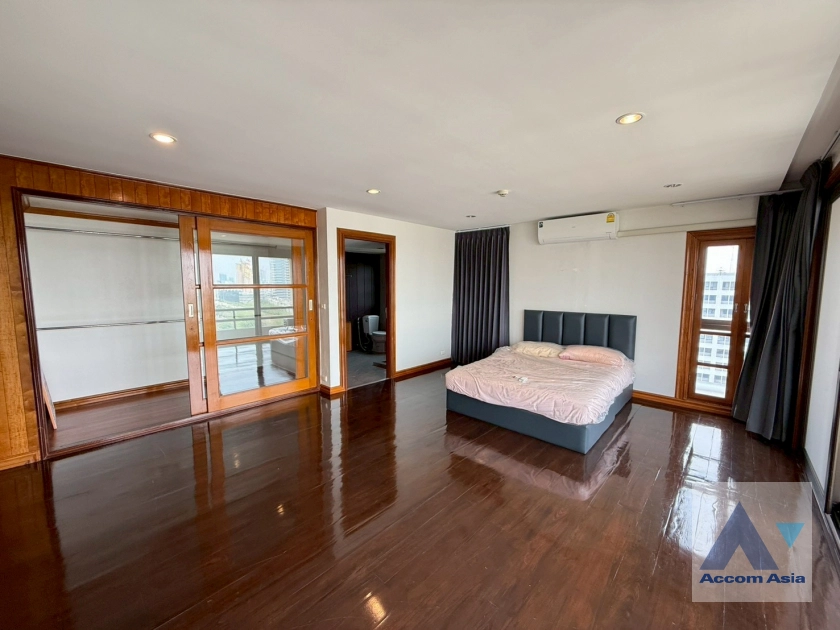 19  4 br Condominium for rent and sale in Phaholyothin ,Bangkok BTS Ari at Adamas Phaholyothin AA43348