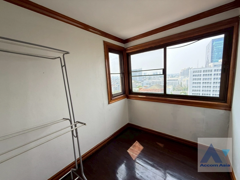 23  4 br Condominium for rent and sale in Phaholyothin ,Bangkok BTS Ari at Adamas Phaholyothin AA43348
