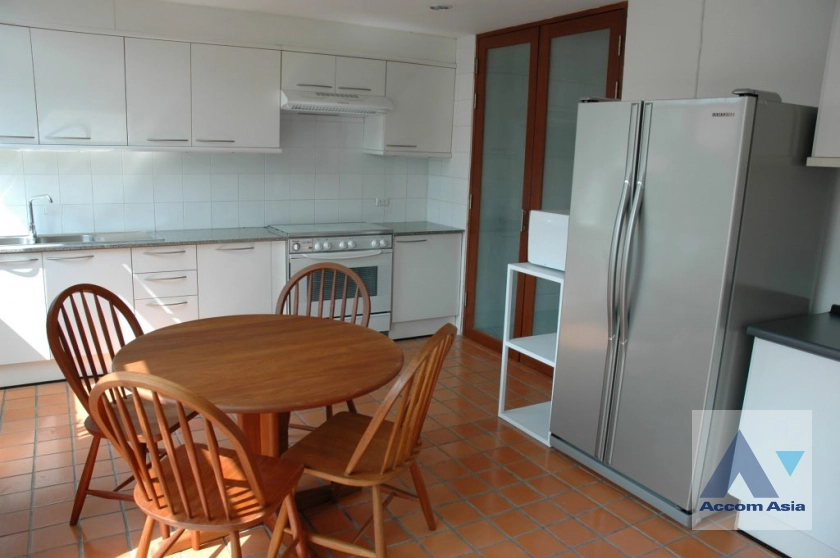 4  3 br Apartment for rent and sale in Sathorn ,Bangkok BTS Surasak at Central Area of Sathon A Short Walk to BTS Surasak AA43355