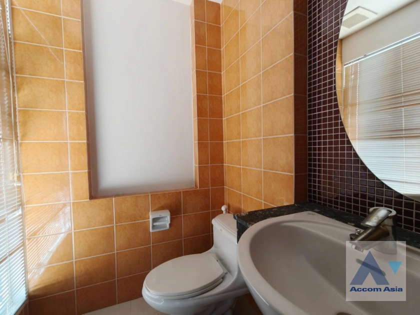 15  3 br Apartment for rent and sale in Sukhumvit ,Bangkok BTS Phrom Phong at Perfect for a big family AA43363