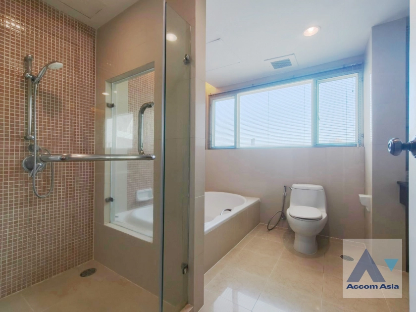 11  3 br Apartment For Rent in Sukhumvit ,Bangkok BTS Phrom Phong at Perfect for a big family AA43364