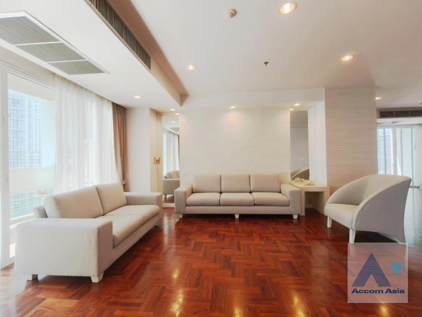  Perfect for a big family Apartment  3 Bedroom for Rent BTS Phrom Phong in Sukhumvit Bangkok