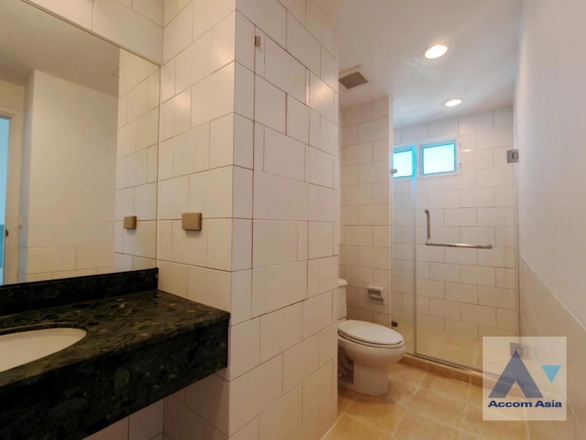 17  3 br Apartment For Rent in Sukhumvit ,Bangkok BTS Phrom Phong at Perfect for a big family AA43364