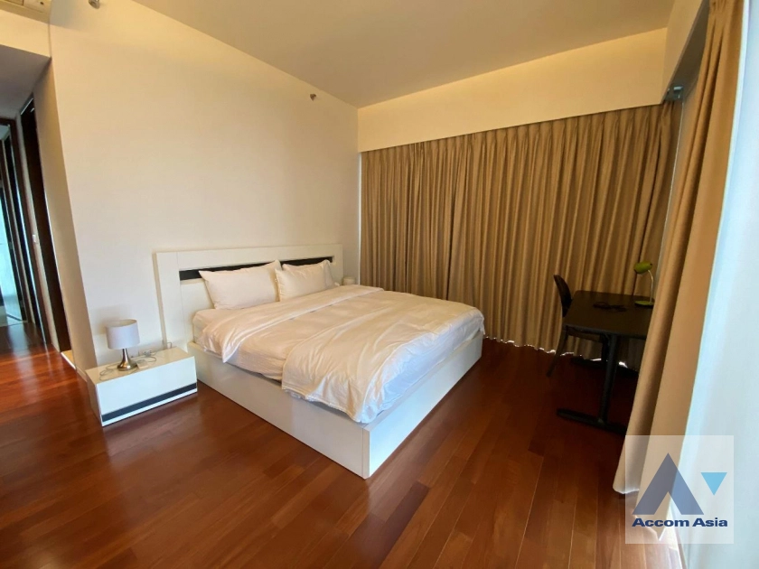 5  2 br Condominium for rent and sale in Ploenchit ,Bangkok BTS Ratchadamri at Hansar Residence AA43367