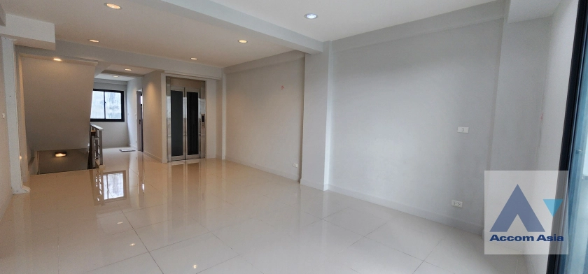 6  Townhouse for rent and sale in Sukhumvit ,Bangkok ARL Hua Mak at THE MASTER @BTS ONNUT 2 AA43370