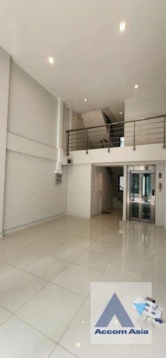 Home Office |  THE MASTER @BTS ONNUT 2 Townhouse  for Sale & Rent ARL Hua Mak in Sukhumvit Bangkok