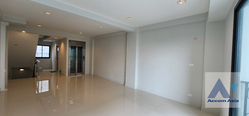 10  Townhouse for rent and sale in Sukhumvit ,Bangkok ARL Hua Mak at THE MASTER @BTS ONNUT 2 AA43370