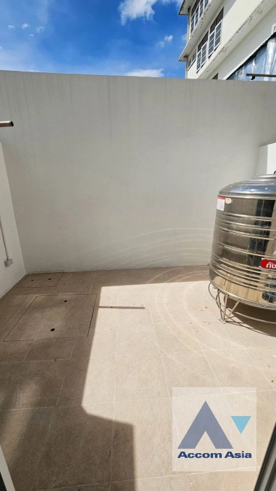 26  1 br Townhouse For Rent in Sukhumvit ,Bangkok BTS Punnawithi AA43371