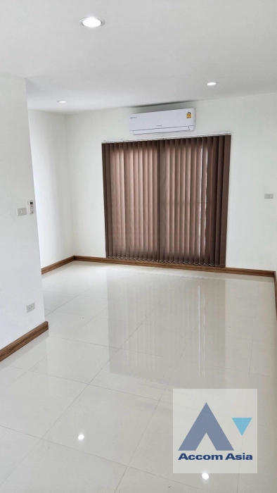 10  1 br Townhouse For Rent in Sukhumvit ,Bangkok BTS Punnawithi AA43371