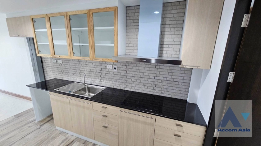 6  1 br Townhouse For Rent in Sukhumvit ,Bangkok BTS Punnawithi AA43371