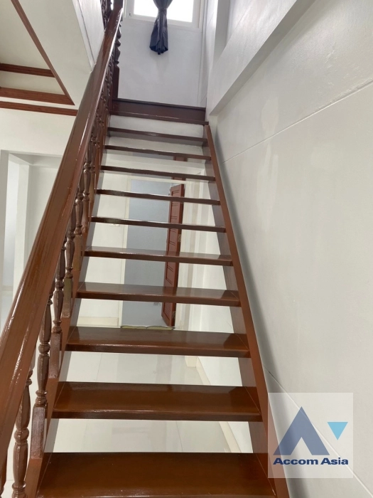 11  4 br House For Rent in Phaholyothin ,Bangkok  45761