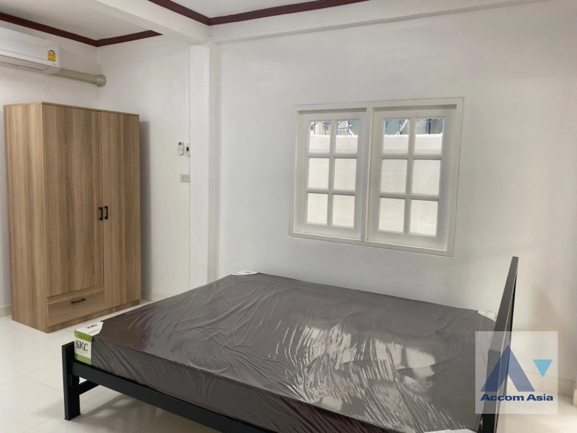16  4 br House For Rent in Phaholyothin ,Bangkok  45761