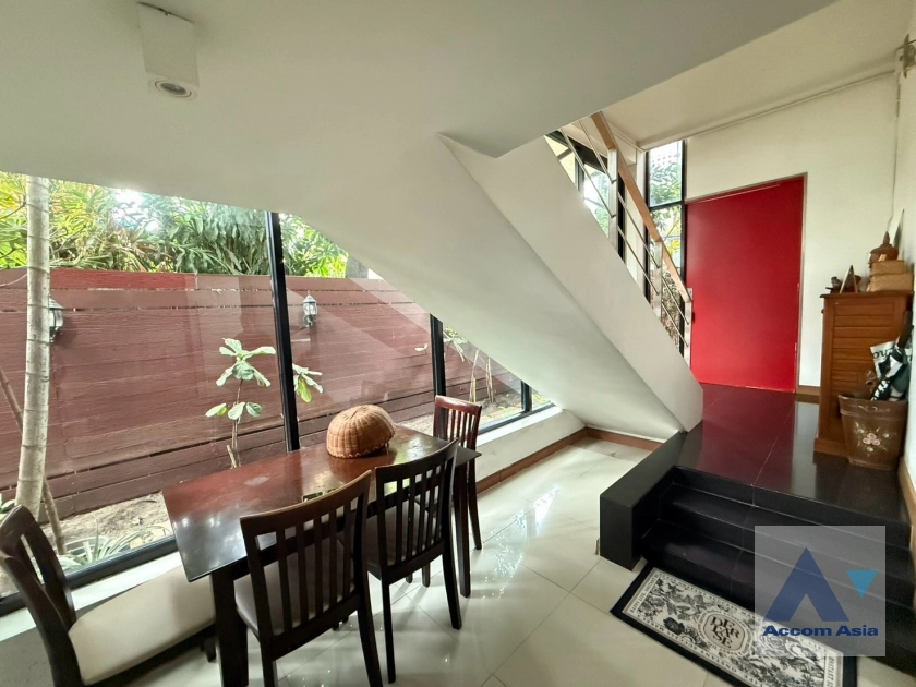 10  3 br House for rent and sale in Sukhumvit ,Bangkok BTS Thong Lo AA43379