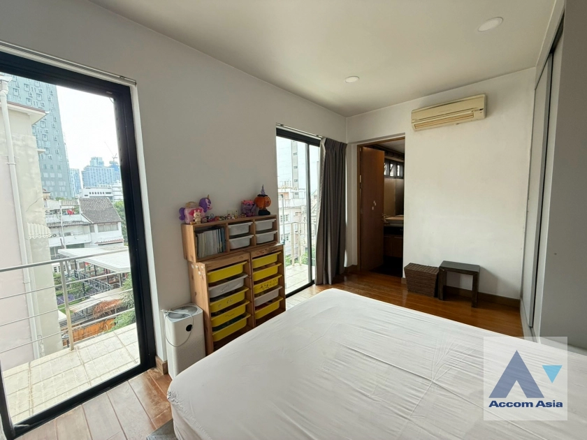 17  3 br House for rent and sale in Sukhumvit ,Bangkok BTS Thong Lo AA43379