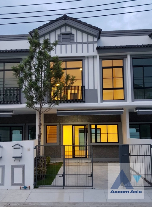  2  2 br Townhouse for rent and sale in Samutprakan ,Samutprakan  at Indy 5 Bangna Km.7 AA43380