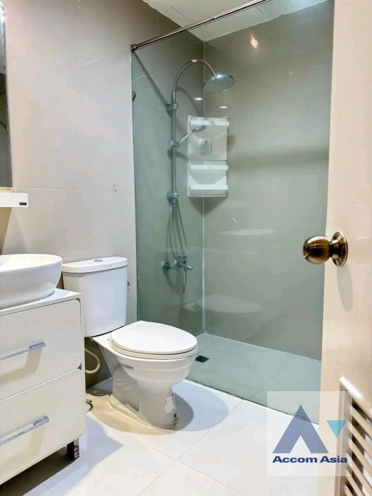 9  1 br Condominium For Rent in Ploenchit ,Bangkok BTS Ploenchit at Witthayu Complex AA43385