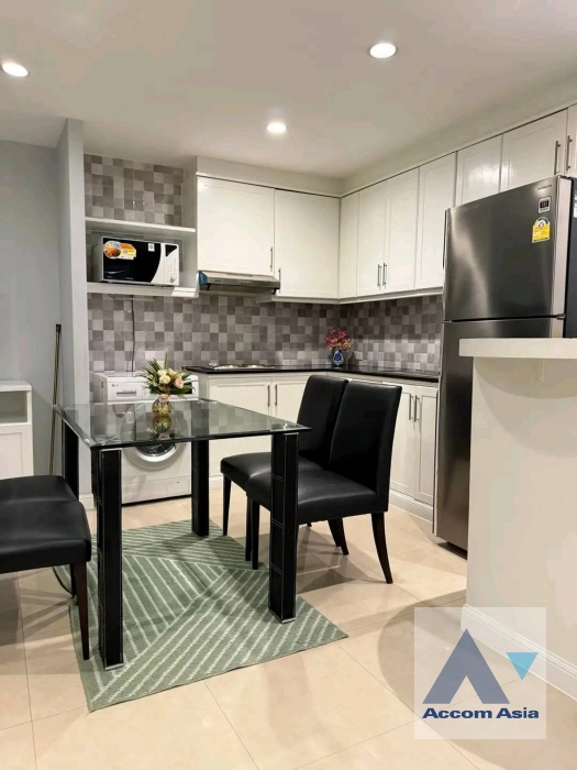 unit 1 Bedroom  Condominium For Rent in Ploenchit, Bangkok  near BTS Ploenchit (AA43385)