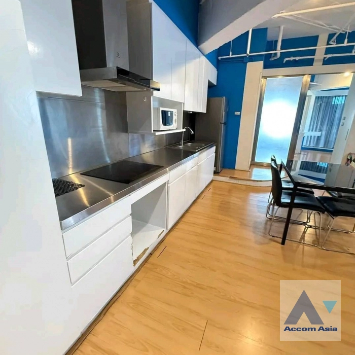 unit 1 Bedroom  Condominium For Rent in Ploenchit, Bangkok  near BTS Ploenchit (AA43387)