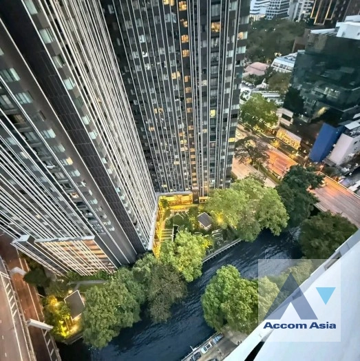 unit 1 Bedroom  Condominium For Rent in Ploenchit, Bangkok  near BTS Ploenchit (AA43387)