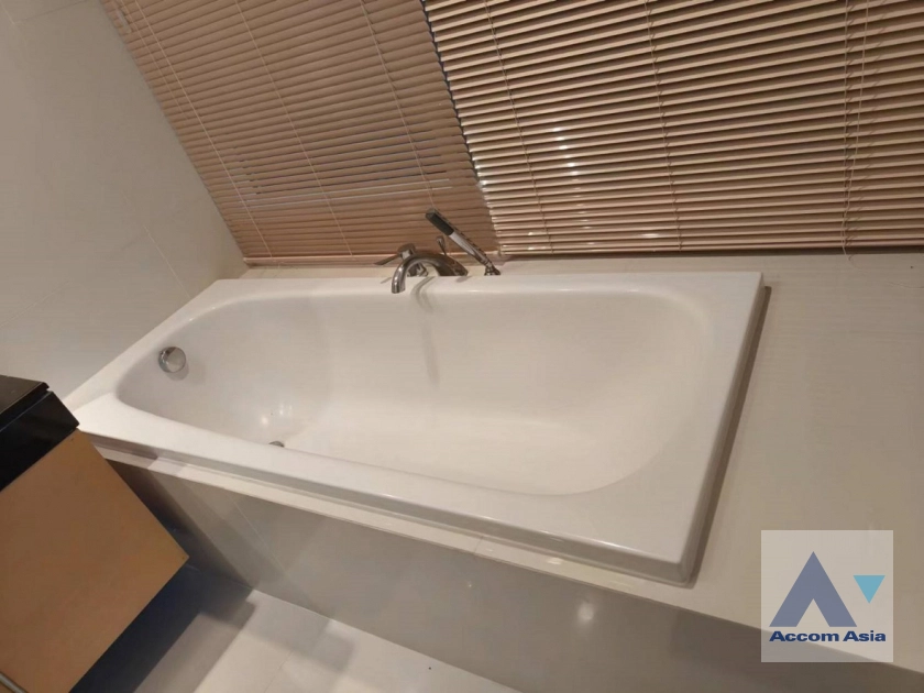 9  2 br Condominium for rent and sale in Sukhumvit ,Bangkok BTS Ekkamai at Fullerton Sukhumvit AA43388