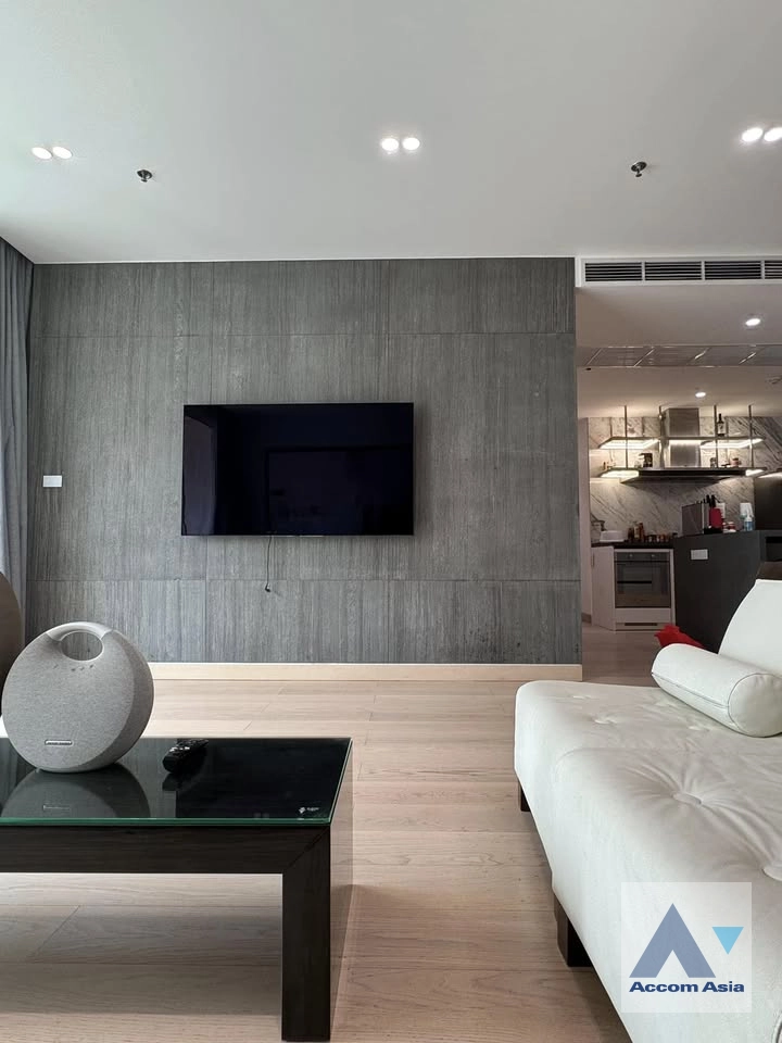  1  2 br Condominium For Rent in Silom ,Bangkok BTS Sala Daeng - MRT Silom at Royal Saladaeng AA43394