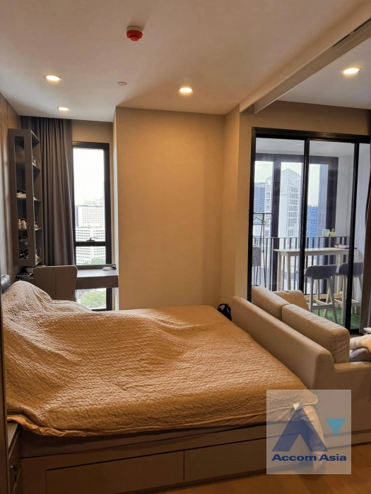 unit 1 Bedroom  Condominium For Rent & Sale in Silom, Bangkok  near MRT Sam Yan (AA43395)