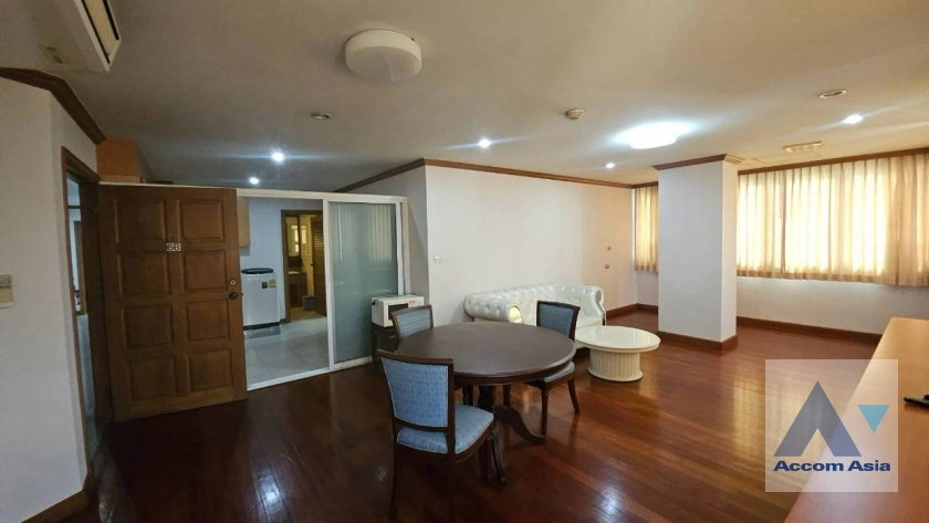 unit 1 Bedroom  Apartment For Rent in Ploenchit, Bangkok  near BTS Ratchadamri (AA43396)