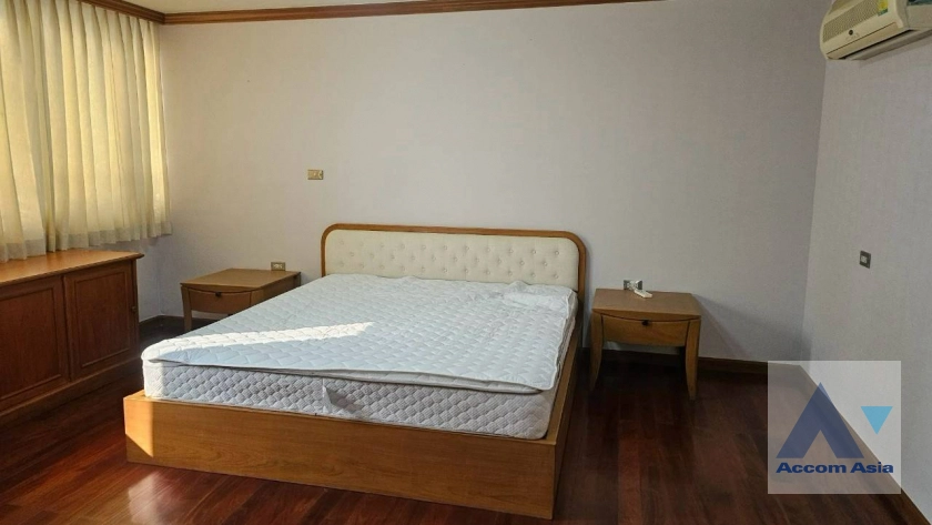 6  1 br Apartment For Rent in Ploenchit ,Bangkok BTS Ratchadamri at Bangkok Cable AA43396