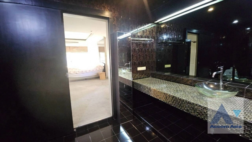 17  2 br House For Rent in Ploenchit ,Bangkok BTS Ploenchit AA43397