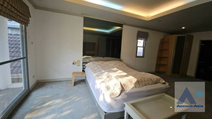 13  2 br House For Rent in Ploenchit ,Bangkok BTS Ploenchit AA43397