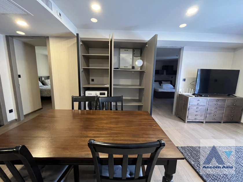 5  2 br Condominium For Rent in Ploenchit ,Bangkok BTS Ratchadamri - MRT Silom at Klass Sarasin-Rajdamri AA43403