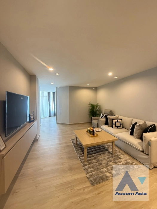  1  3 br Apartment For Rent in Sukhumvit ,Bangkok BTS Phrom Phong at Simply Life AA43404