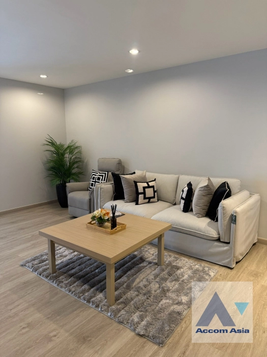  Simply Life Apartment  3 Bedroom for Rent BTS Phrom Phong in Sukhumvit Bangkok