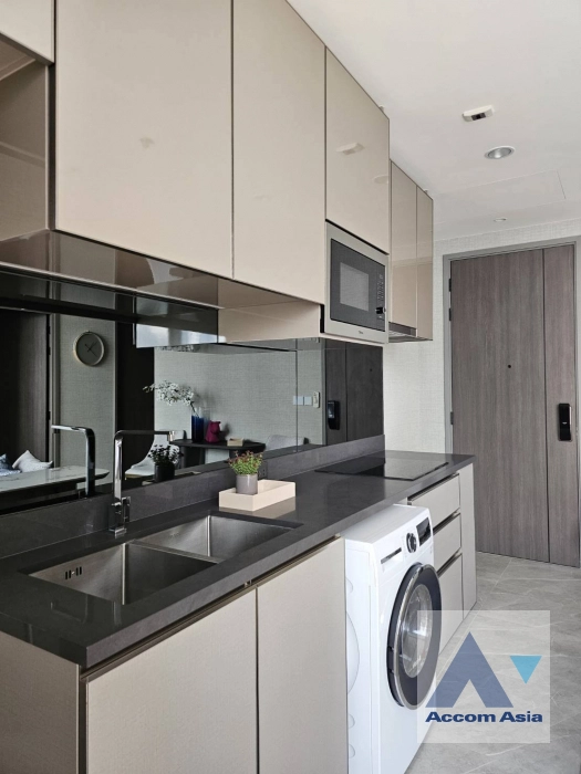  1  2 br Condominium For Rent in Phaholyothin ,Bangkok BTS Victory Monument at THE EXTRO Phayathai-Rangnam AA43405