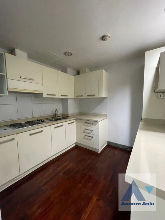 5  3 br Condominium for rent and sale in Ploenchit ,Bangkok BTS Ploenchit at La Maison Ruamrudee AA43415