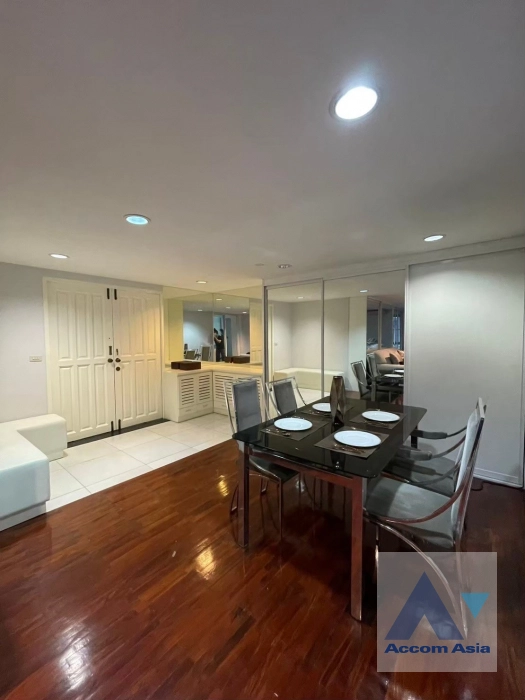 unit 3 Bedrooms  Condominium For Rent & Sale in Ploenchit, Bangkok  near BTS Ploenchit (AA43415)