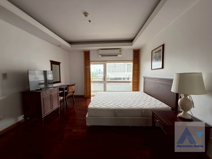 9  3 br Apartment For Rent in Sathorn ,Bangkok MRT Lumphini at Cozy and Convenient Apartment Near Garden Intl AA43421