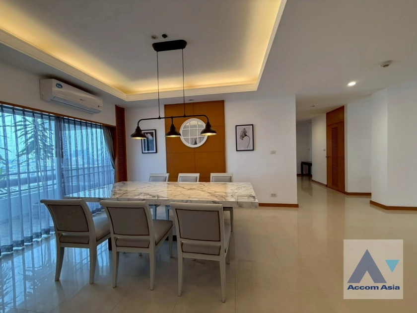 5  3 br Apartment For Rent in Sathorn ,Bangkok MRT Lumphini at Cozy and Convenient Apartment Near Garden Intl AA43422