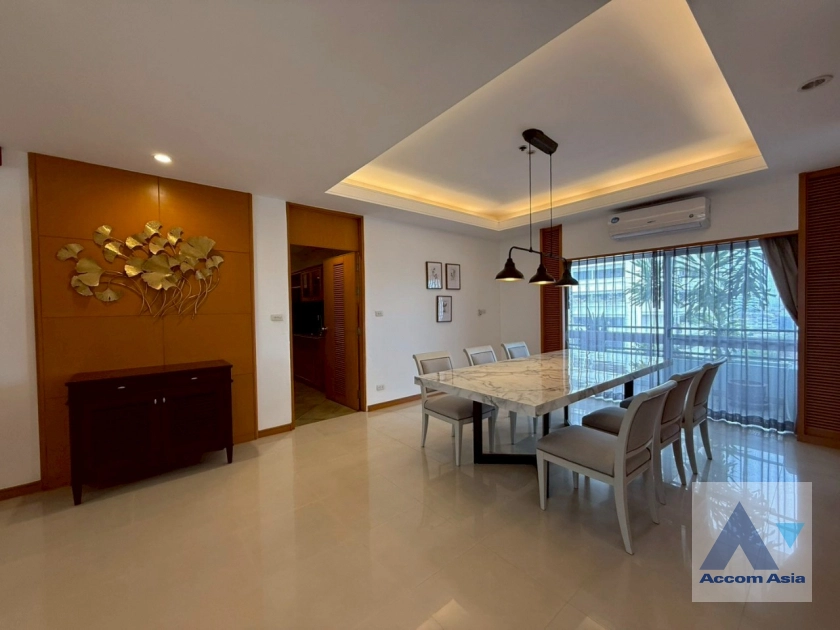 unitPet friendly |  3 Bedrooms  Apartment For Rent in Sathorn, Bangkok  near MRT Lumphini (AA43422)