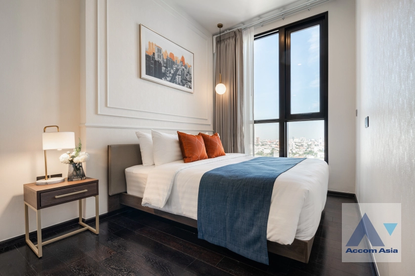 unit Modern high-rise condo with elegant interior at Park Origin Thonglor (AA43426)