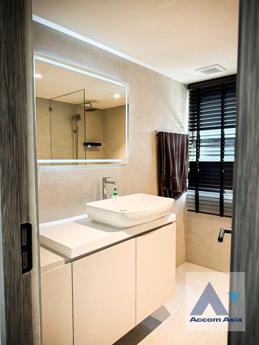 8  1 br Condominium For Sale in Sukhumvit ,Bangkok BTS Nana at Sukhumvit Suite AA43428
