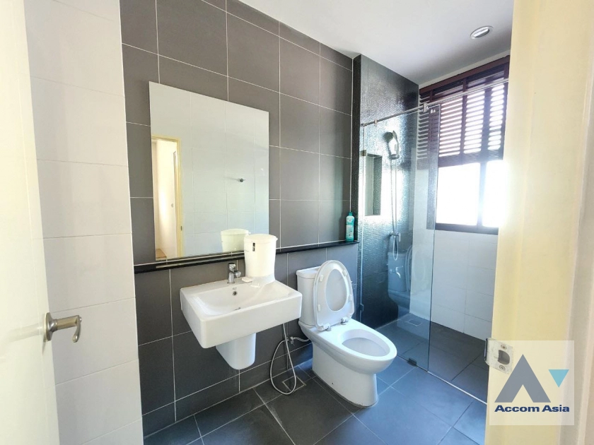 8  3 br Townhouse For Rent in Krungthep Kreetha ,Bangkok  at Newly modern style living place AA43431