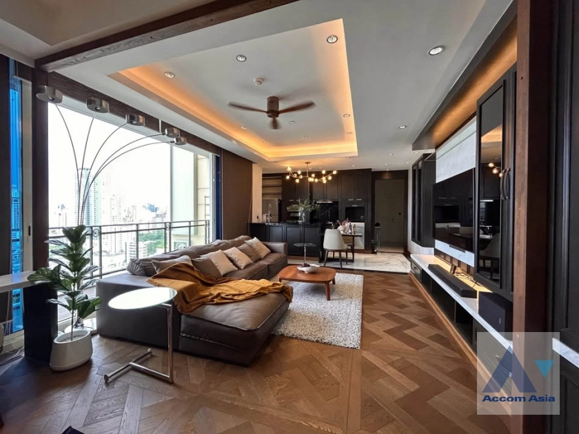 Royce Private Residences Condominium  2 Bedroom for Sale & Rent BTS Phrom Phong in Sukhumvit Bangkok