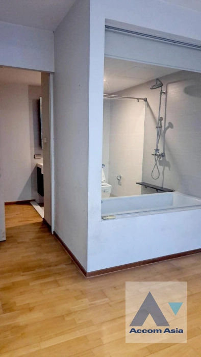 5  2 br Condominium For Sale in Sukhumvit ,Bangkok BTS Ekkamai at Issara at Sukhumvit 42 AA43448